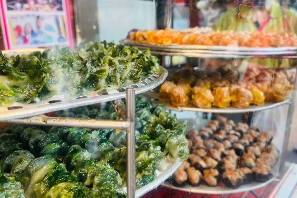 Discover Mueang Non Like a Local