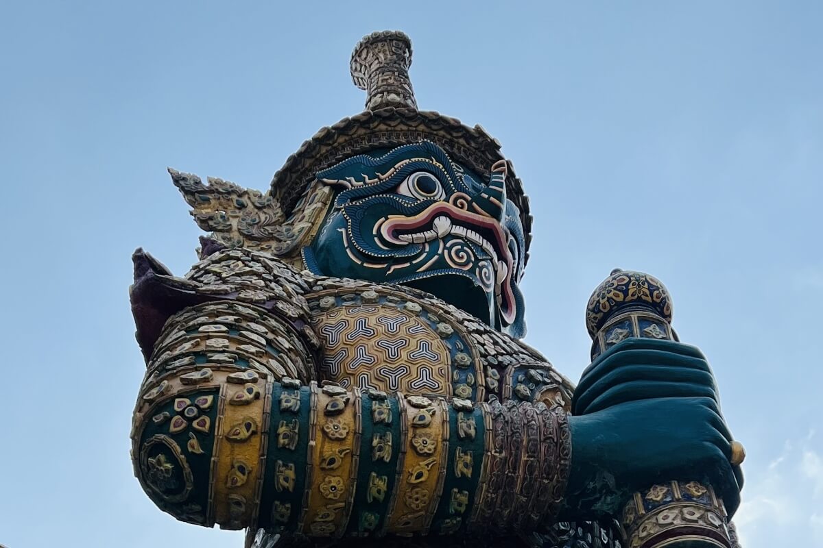 Exploring the Grand Palace Together