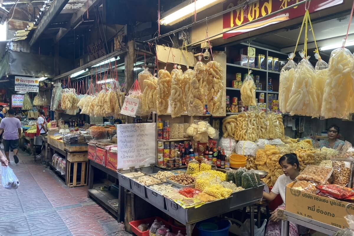 Food tour through the oldest Chinatown in the World “Bangkok China town”